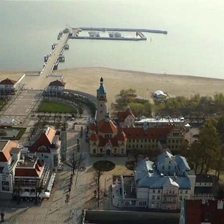 Apartment Dom & House - Station Sopot